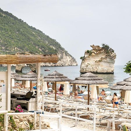 Hotel Baia Dei Faraglioni Mattinata Esterno foto