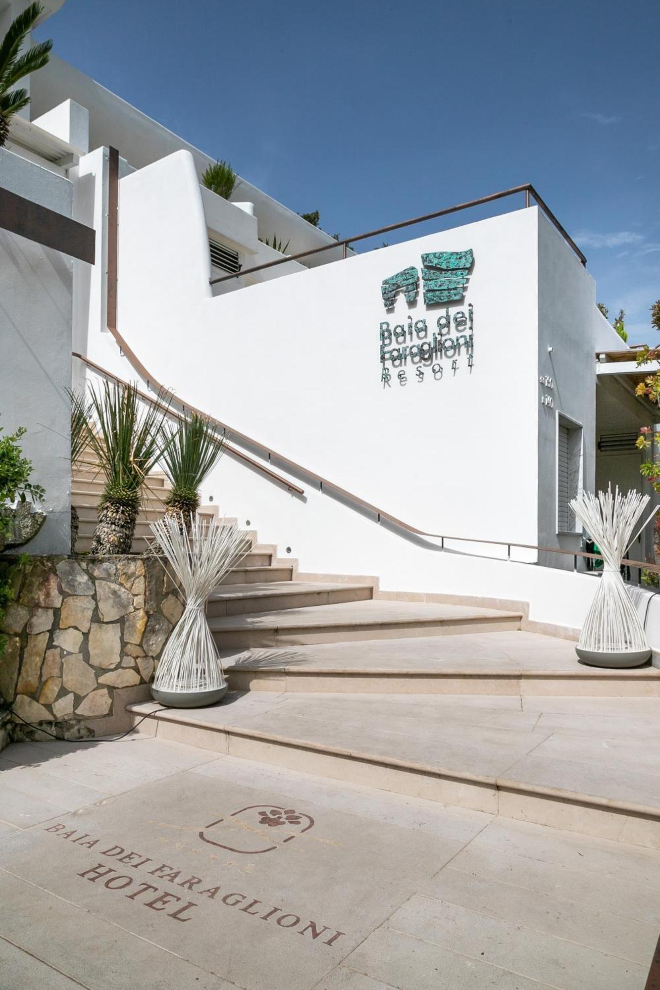 Hotel Baia Dei Faraglioni Mattinata Esterno foto