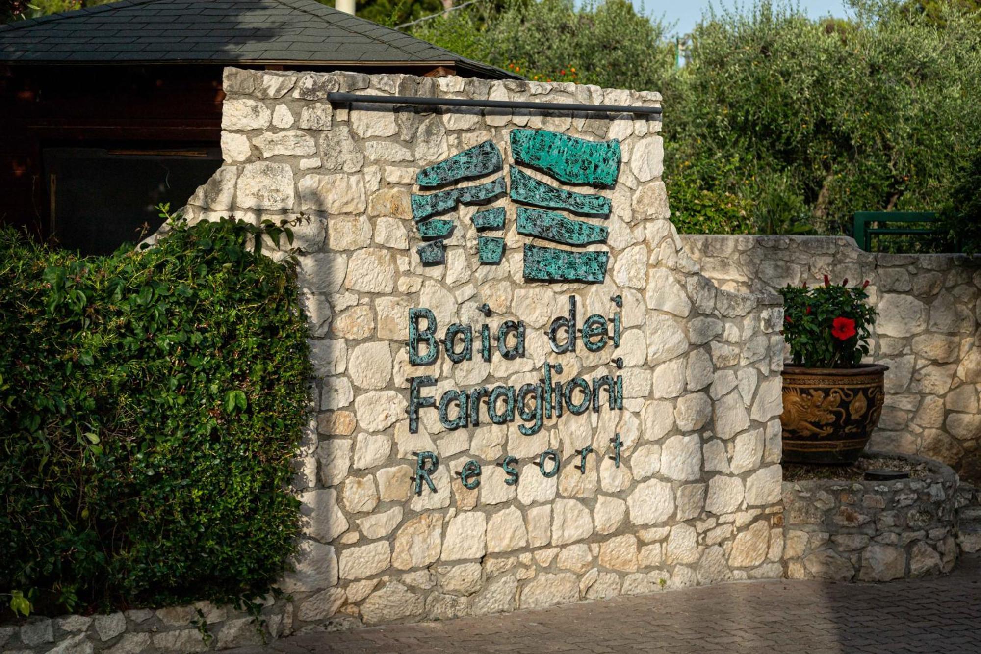 Hotel Baia Dei Faraglioni Mattinata Esterno foto