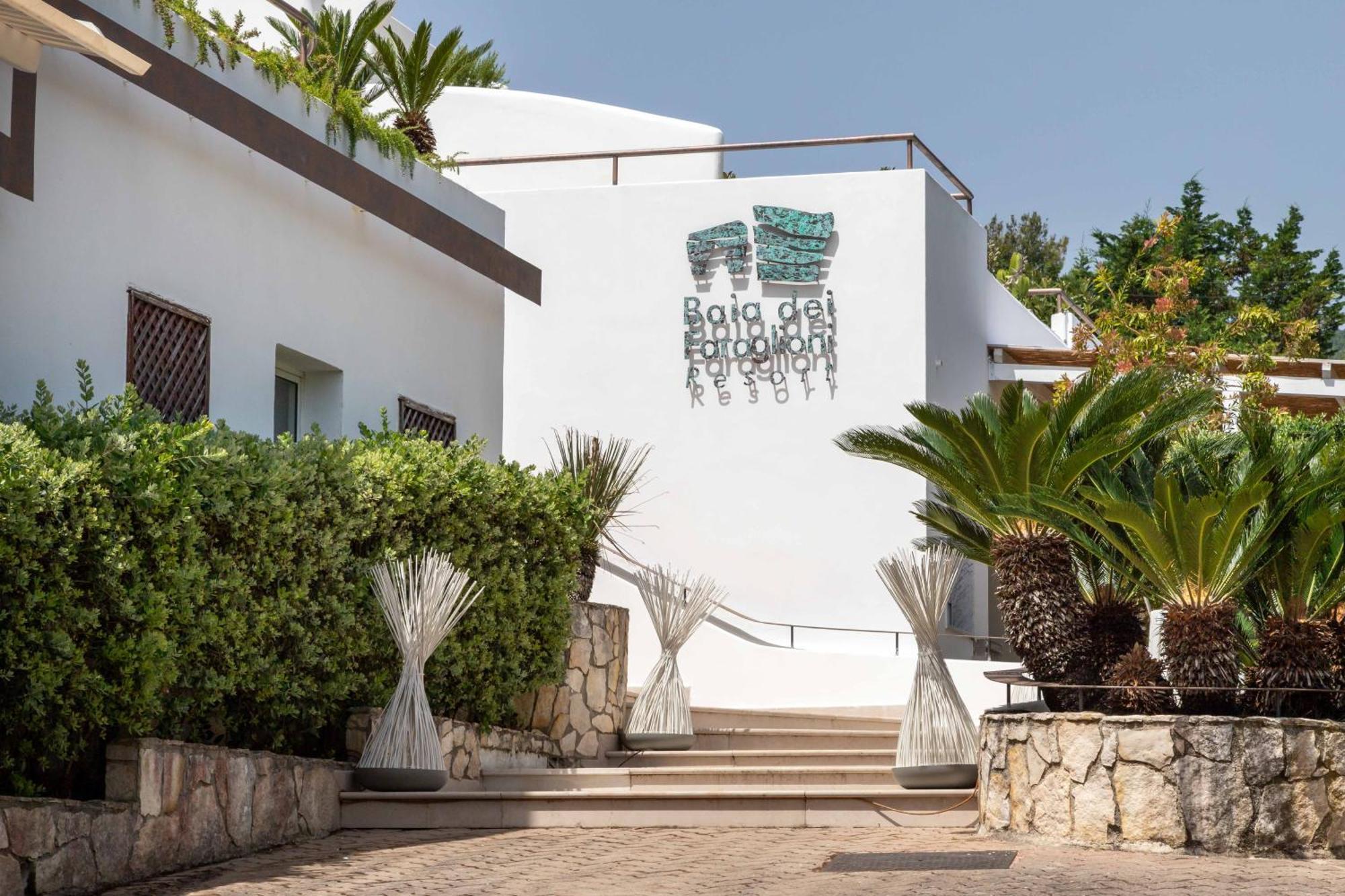 Hotel Baia Dei Faraglioni Mattinata Esterno foto