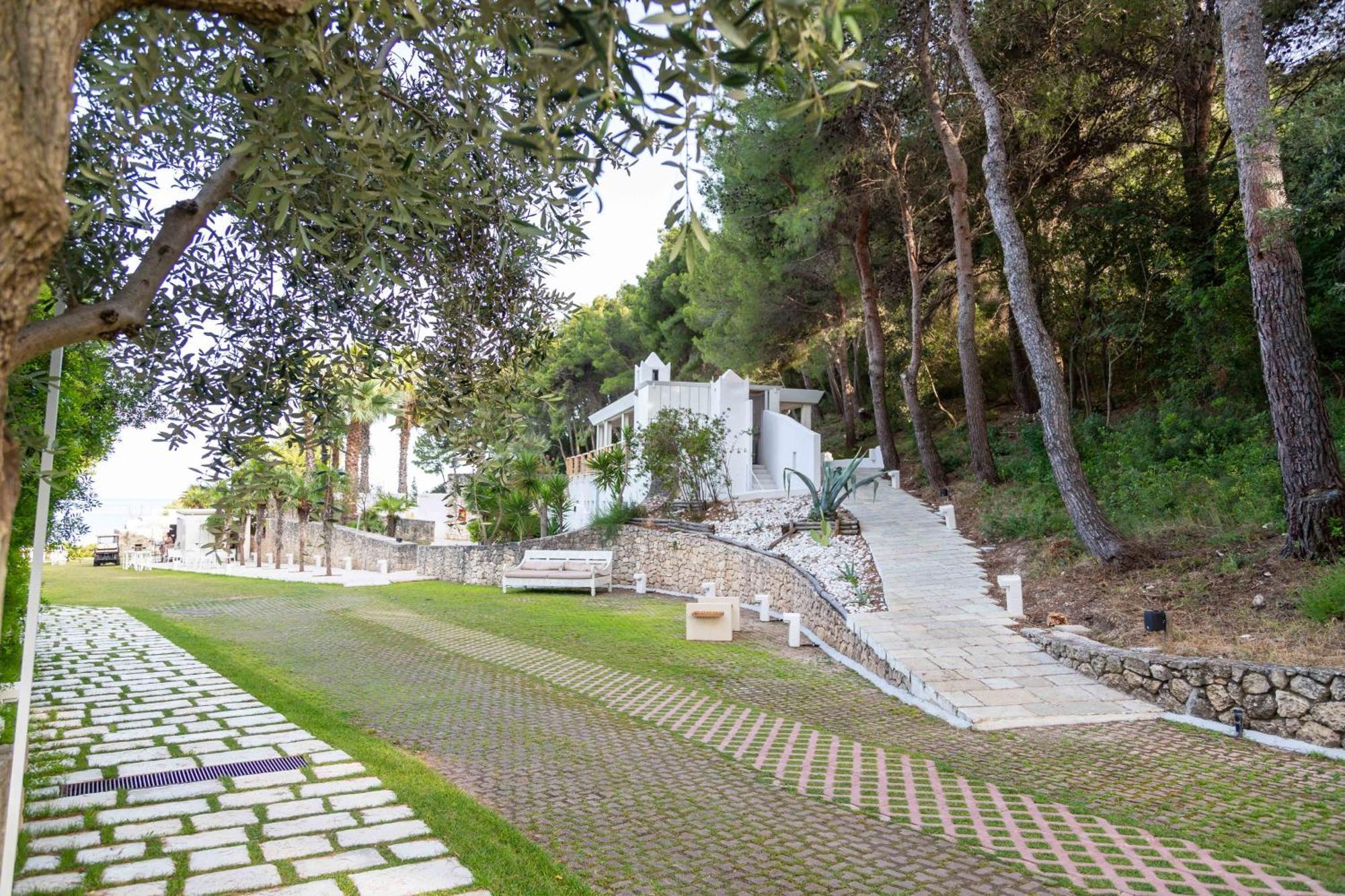 Hotel Baia Dei Faraglioni Mattinata Esterno foto