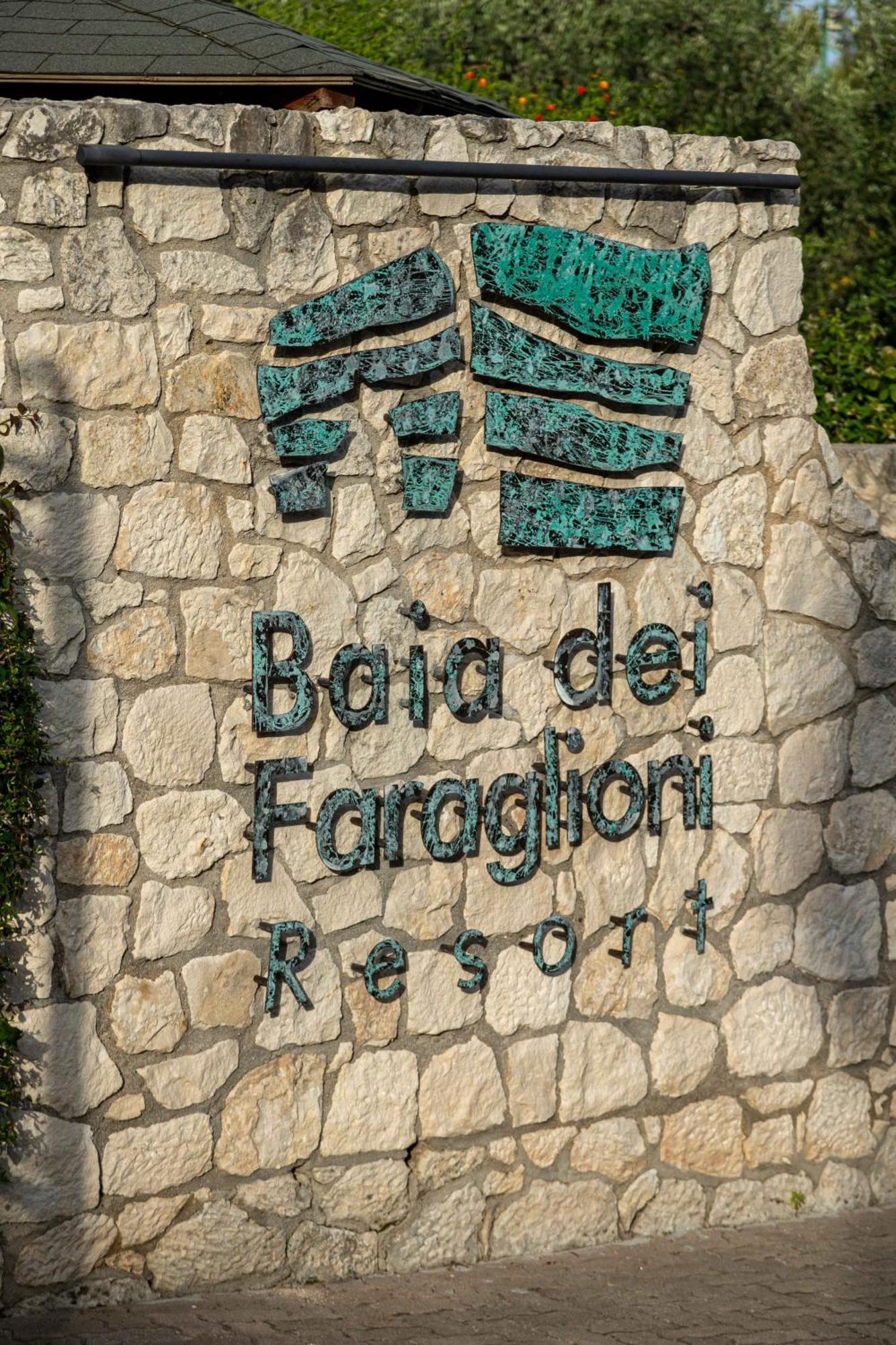 Hotel Baia Dei Faraglioni Mattinata Esterno foto